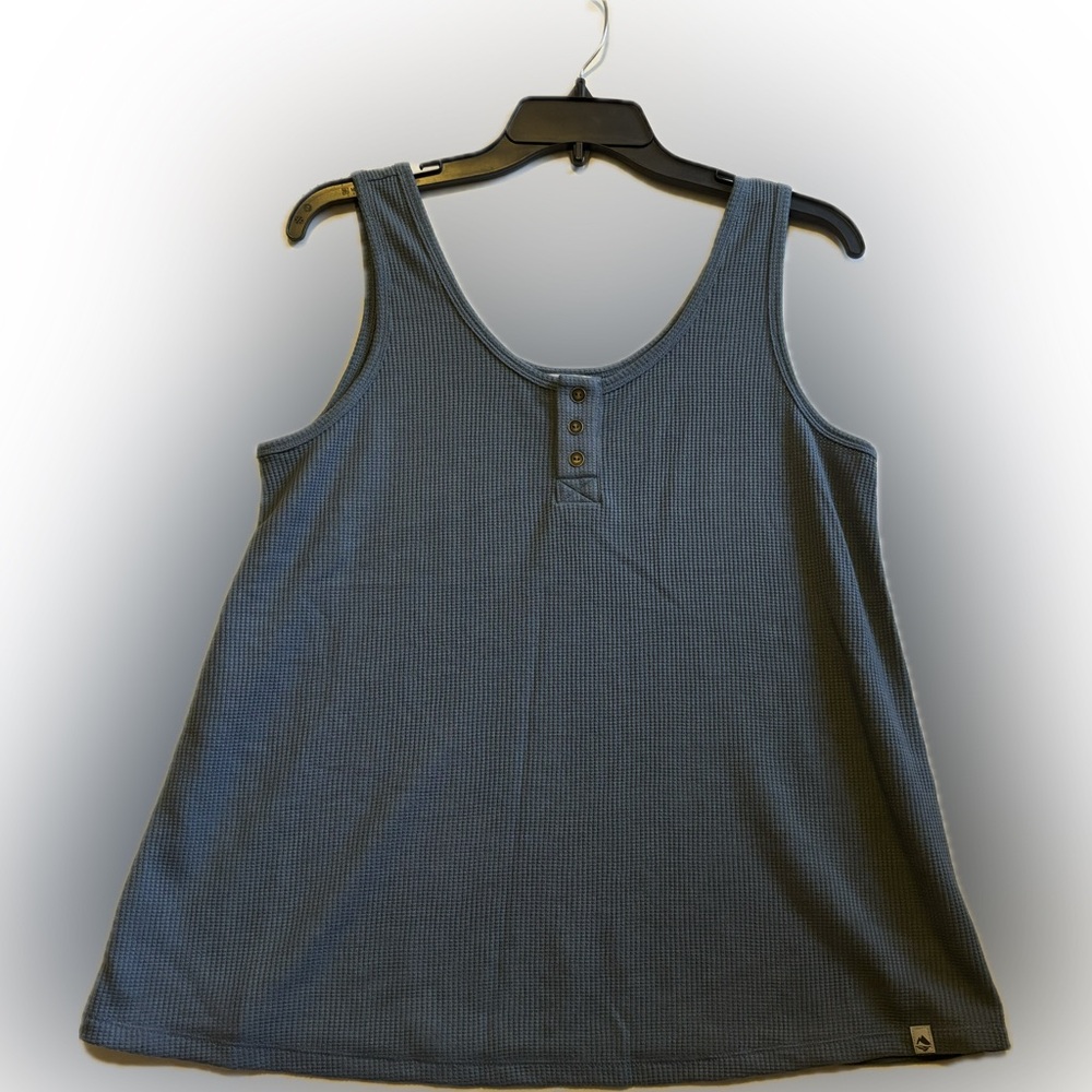 Elegant Blue Ribbed Tank Top